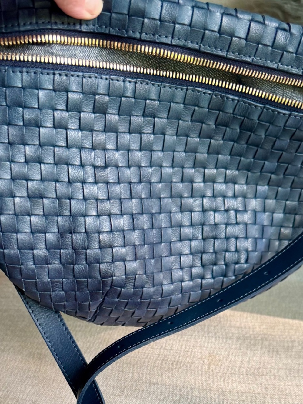 CLARE V GRANDE FANNY - BLEU MARINE WOVEN (Like New) - Picture 3 of 5